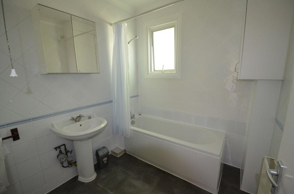 Hotel Central Comfort Serviced 3*