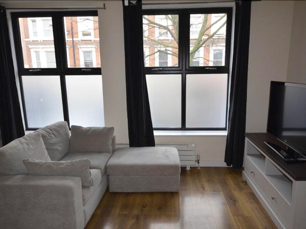 Central Comfort Serviced 3* Londra